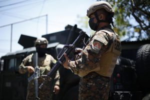 Detenciones masivas en El Salvador