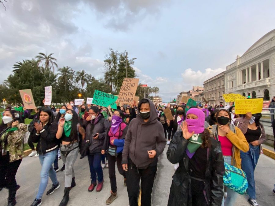 Marcha feminista conmemoró el 8M con enfrentamientos