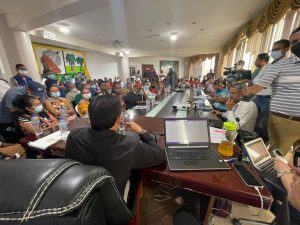 Dirigentes de barrios se reúnen con alcalde de Quinindé