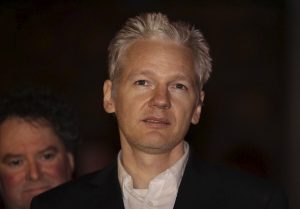 Justicia británica da vía libre a extradición de Assange a EE.UU.
