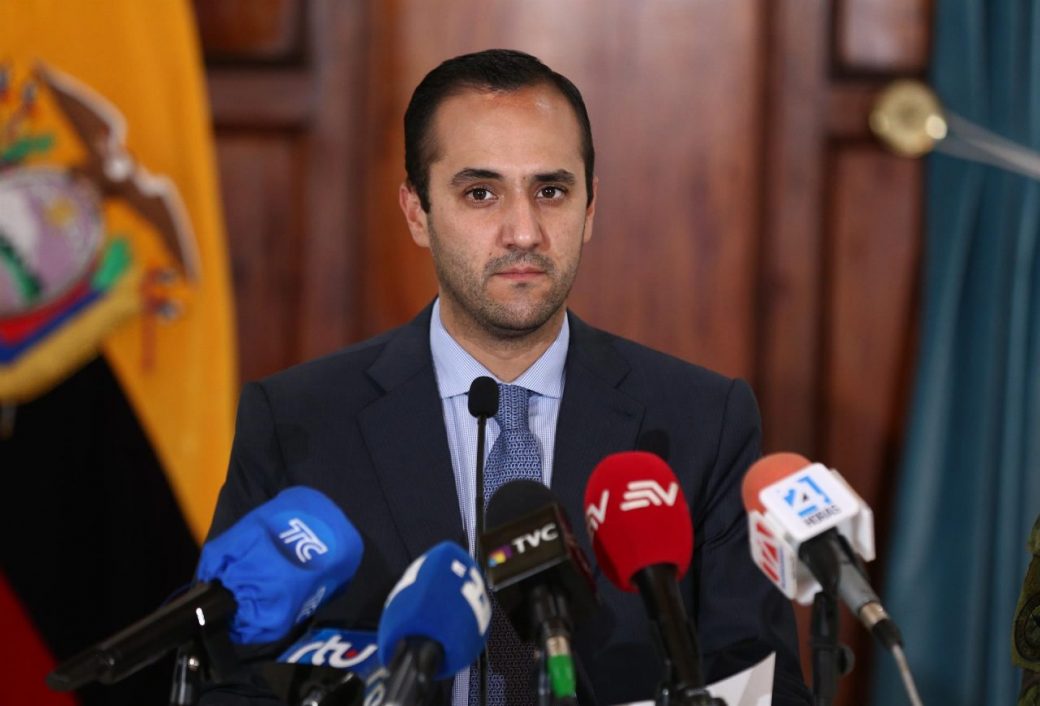 Cancillería declara «persona non grata» al Embajador de Argentina en Quito por huída de Duarte