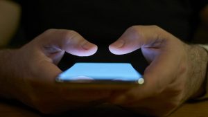 Países Bajos prohibirá los teléfonos celulares en las aulas
