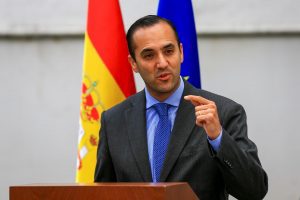 Ecuador busca salida de un centenar de ecuatorianos de Ucrania