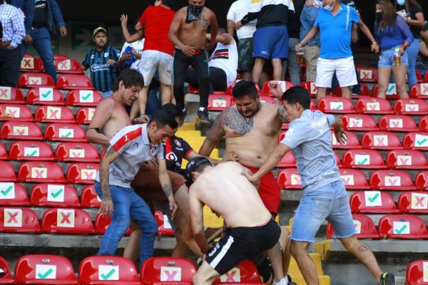 Las barras rivales no ingresarán a los estadios en México