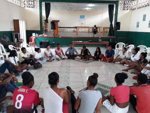 ENCUENTRO. Los talleres en temas de liderazgo son creados para empoderar a los jóvenes esmeraldeños y hacerlos partícipes de los procesos.