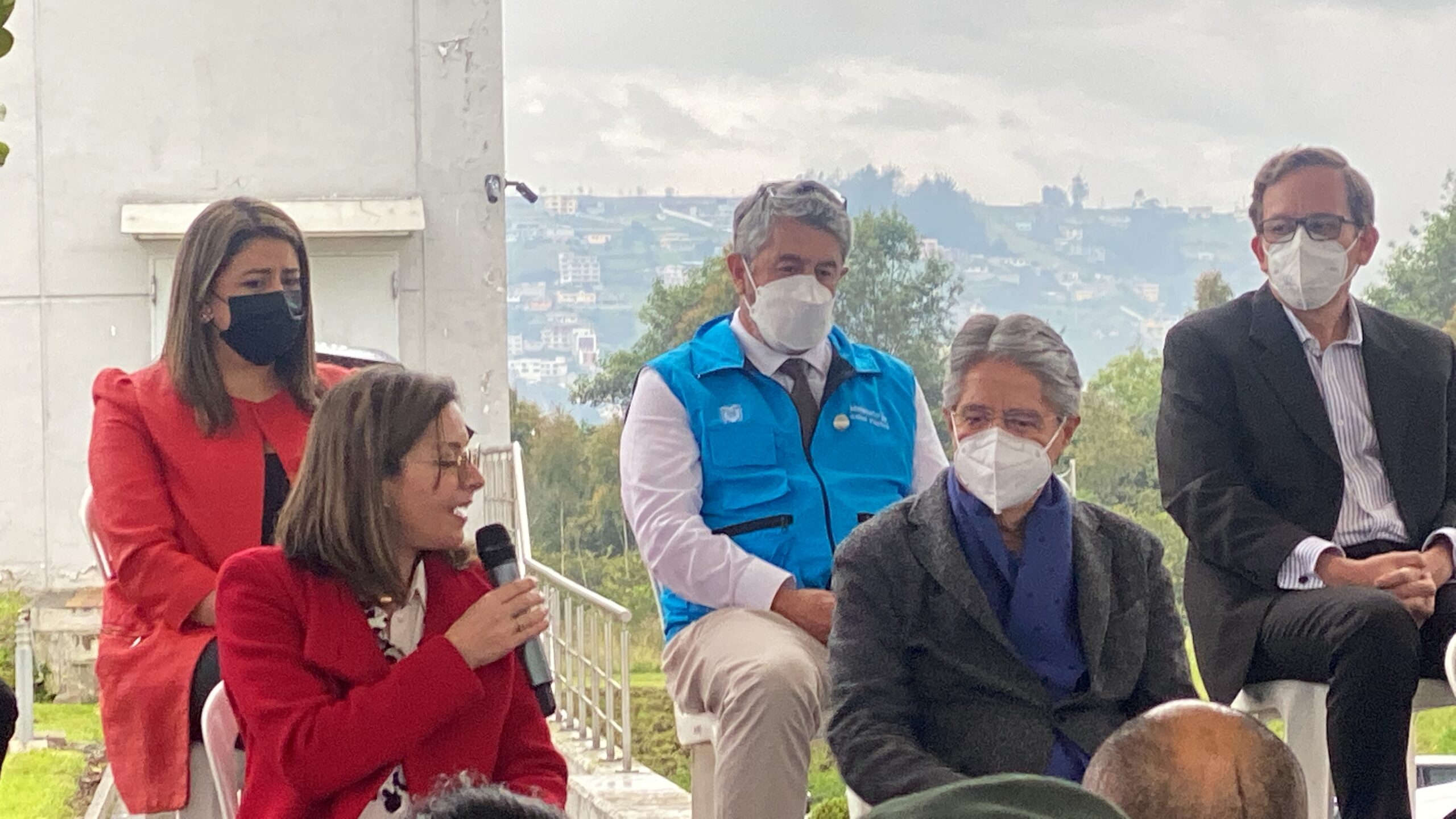 Ecuador elimina el uso de mascarilla en espacios abiertos y cerrados