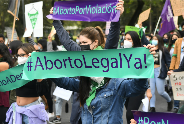 Entra en vigor la ley de aborto por violación modificada por GuillermoLasso