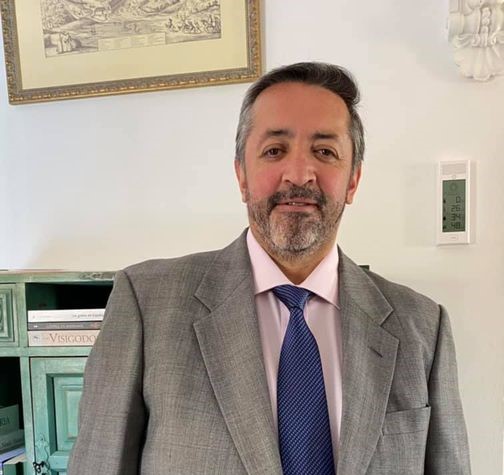 Abogados demandarán inconstitucionalidad de resolución de la UAFE