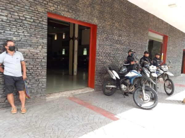 Policía se compromete en aumentar seguridad en Quevedo