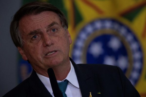 Jair Bolsonaro intenta esconder la corrupción