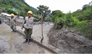 Avalancha deja más de 10 muertos en el norte de Colombia