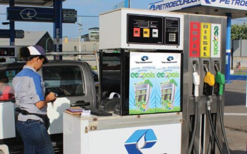 ¿Hay mercado para una gasolina extra de mayor calidad, pero a más de $3 por galón?