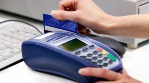 Pequeños negocios aseguran que pierden entre 10% y 13% de cada venta con tarjeta de crédito