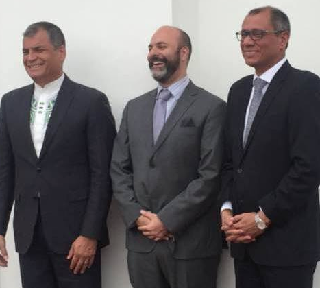 Patricio Mery Bell, junto a Rafael Correa y Jorge Glas en un evento durante el régimen correista, (Foto archivo, cortesía)