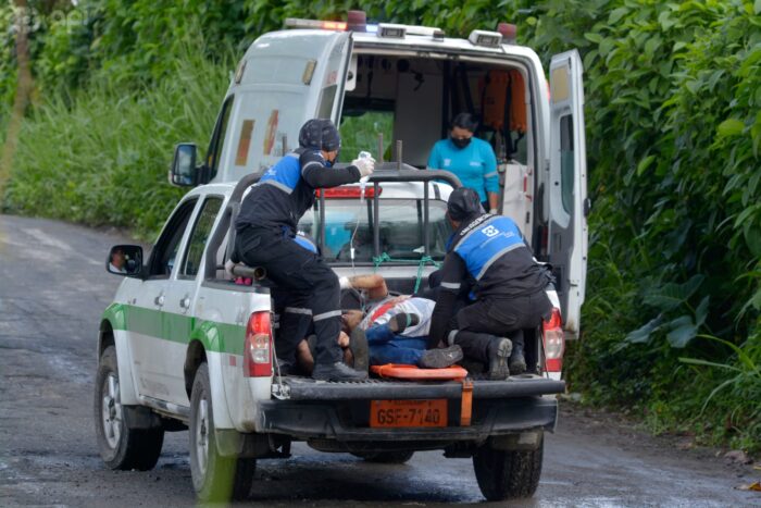 Intervención. Policías y militares realizaron un operativo conjunto para retomar el control de la cárcel.