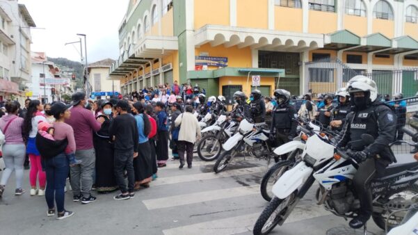 Un fallecido tras disturbios en Loja entre vendedores informales y Policía Municipal