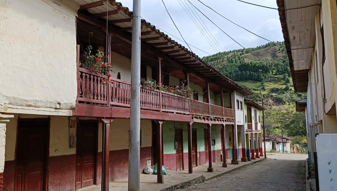 192 casas en Chuquiribamba en mal estado sin poder ser intervenidas