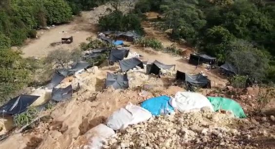 Frenan minería en Macará, hay detenidos y decomisos