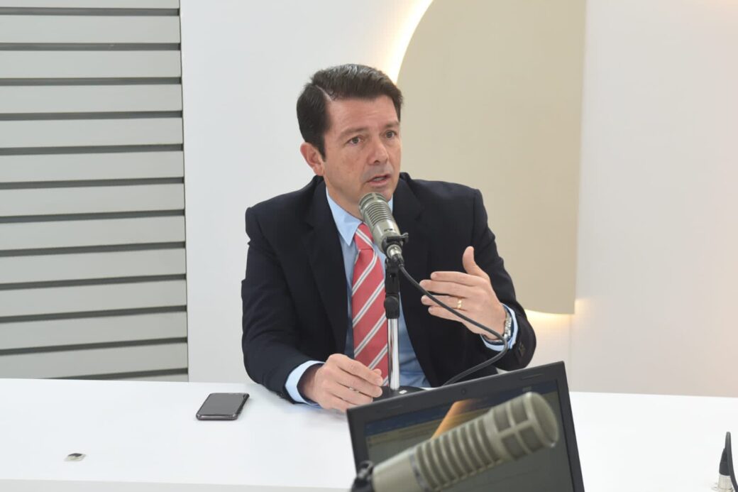 Francisco Jiménez, ministro de Gobierno.