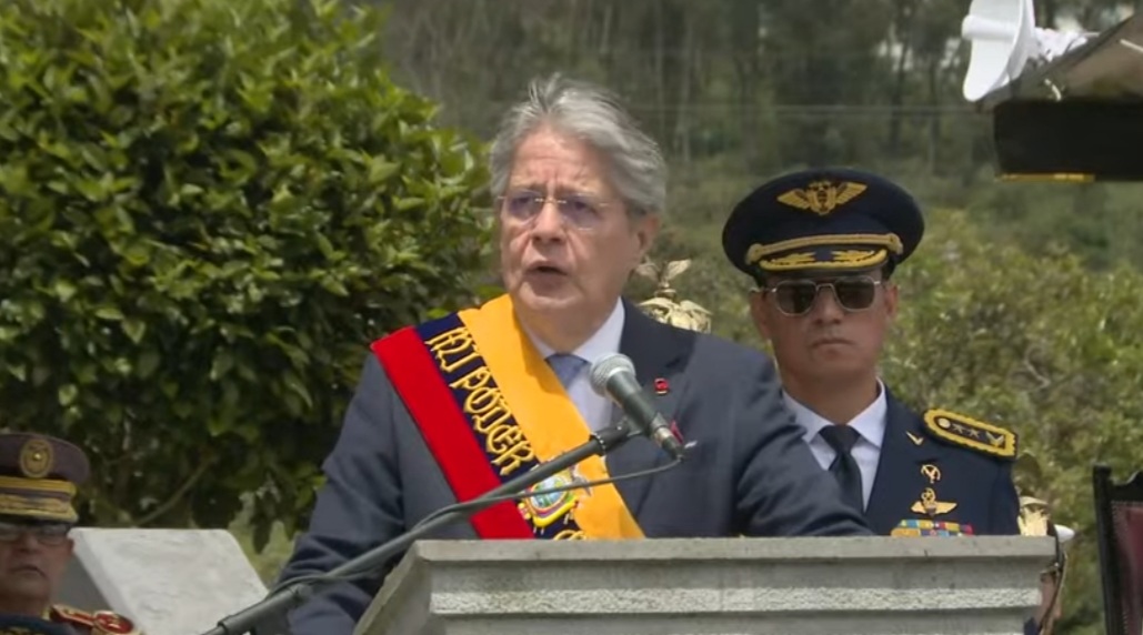 Guillermo Lasso, preside ceremonia de cambio de mando en Parcayacu.