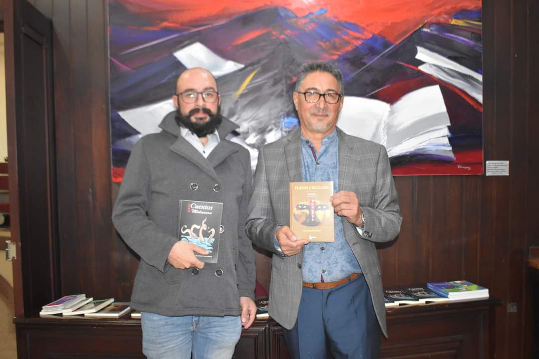 Escritores azuayos presentaron sus obras en Loja