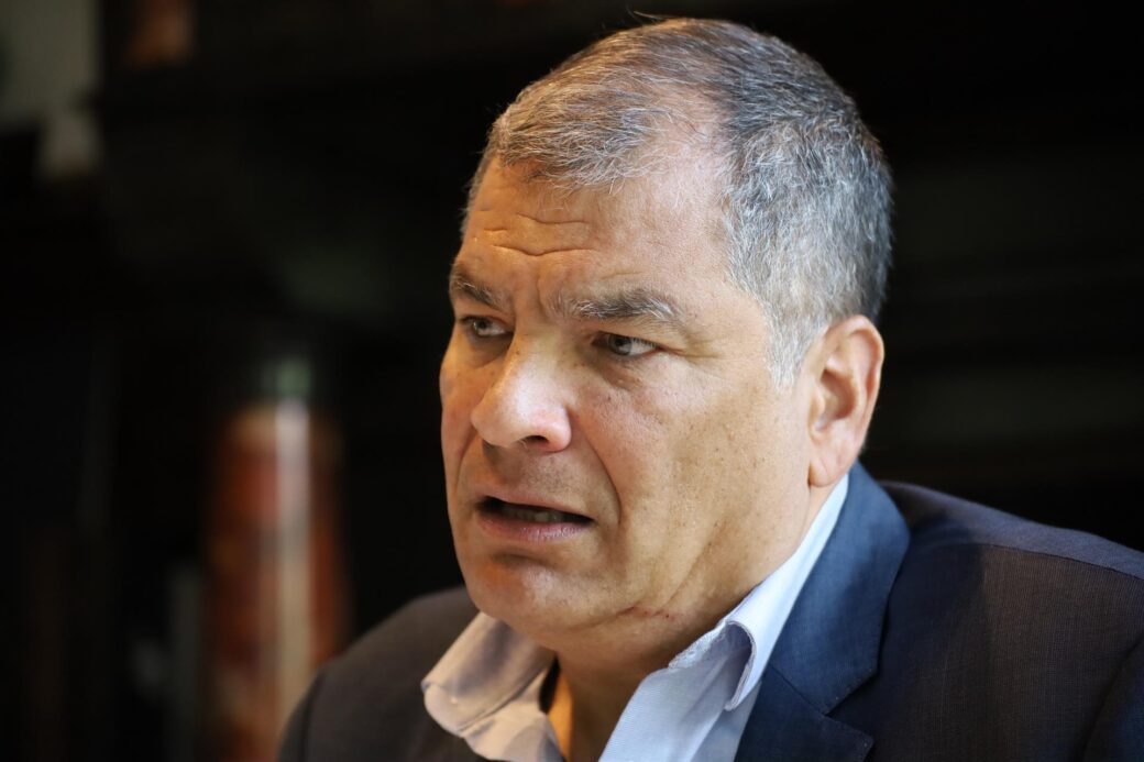 Cerca de 2.500 páginas tiene el expediente de la extradición de Rafael Correa