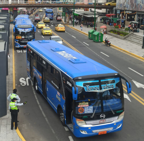 Transportistas de Ambato piden  revisión del precio del pasajes