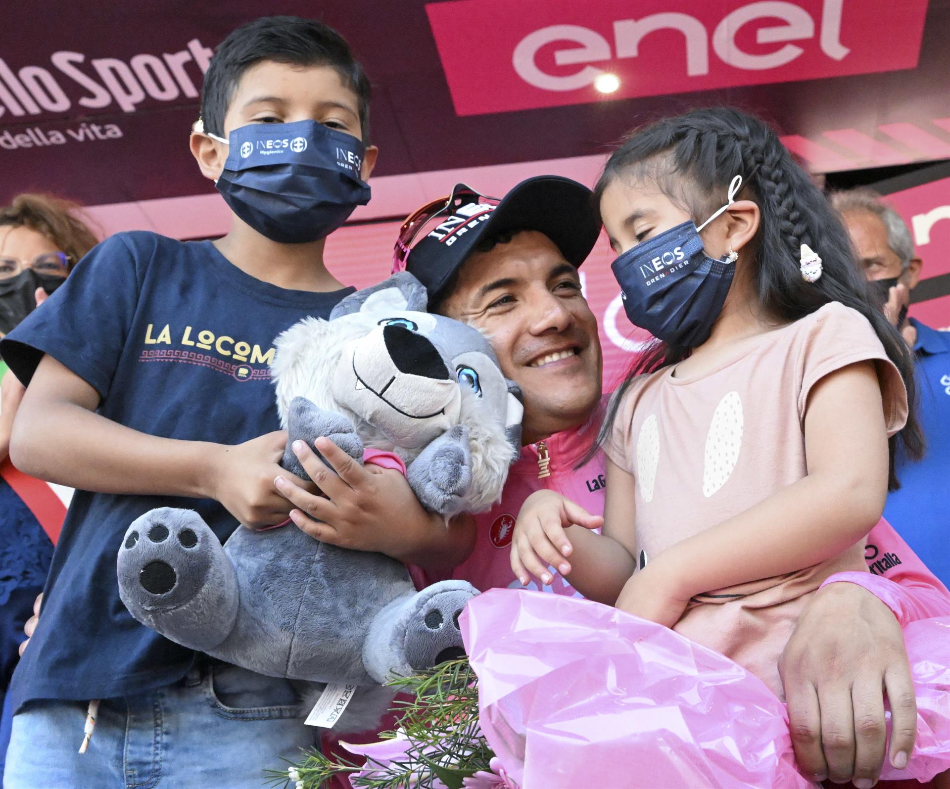 La casa de Richard Carapaz se llenará para alentarle a ganar segundo Giro