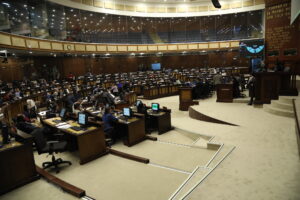 Asamblea exige a Lasso oficializar denuncias contra asambleístas