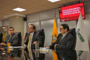 Economía realiza primer pago de $140 millones por la deuda en salud con el IESS