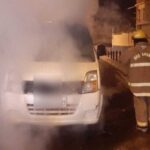 Incendio de vehículo genera alarma al sur de Ambato