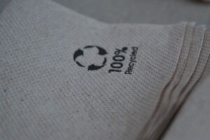 Moda circular: ¿cómo reciclar ropa usada?