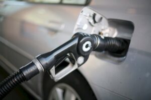 Precios de los combustibles logran nuevos récord en EE.UU.