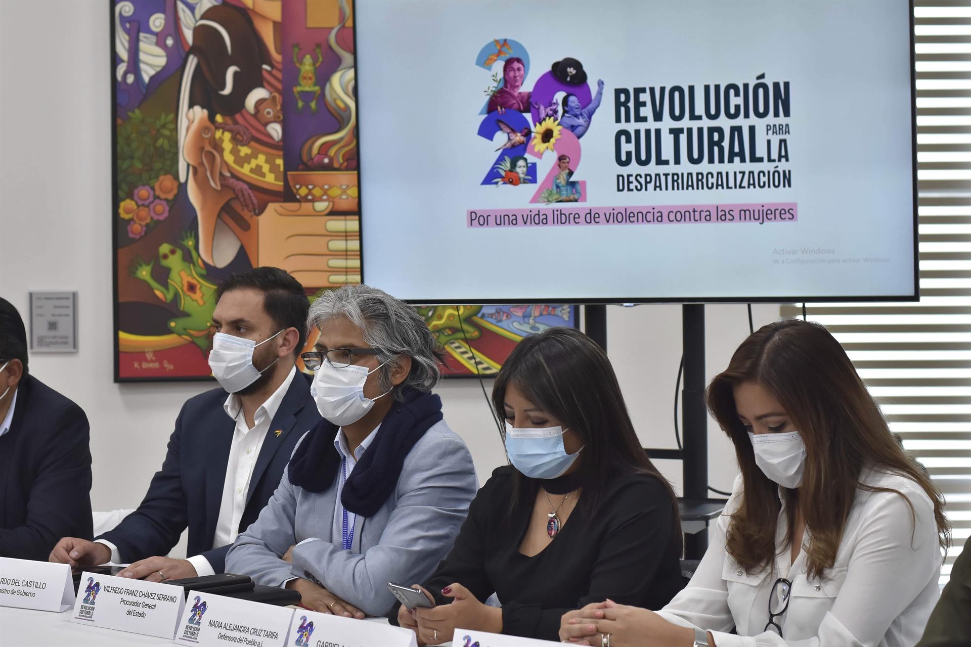 Al menos 15 jueces y 8 fiscales procesados en Bolivia por liberar feminicidas