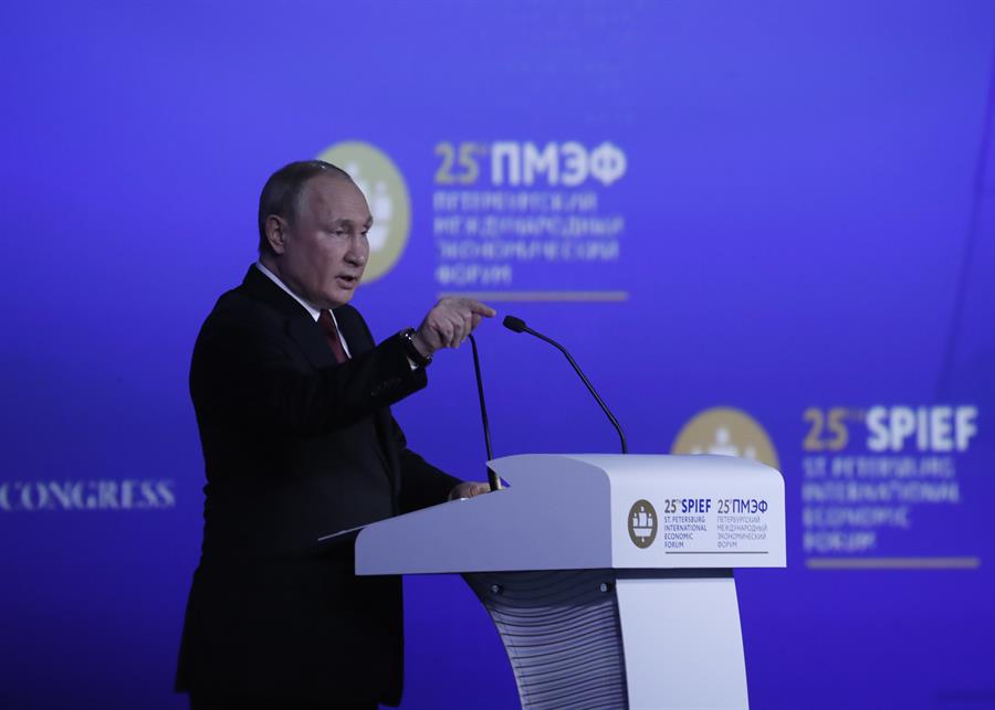 Putin predice el ocaso de Occidente y el nacimiento de un mundo multipolar