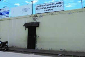 Provocan incendio en el Centro de Adolescentes Infractores de Ambato