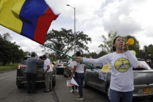 Cierre de campaña sin candidatos en carrera presidencial colombiana