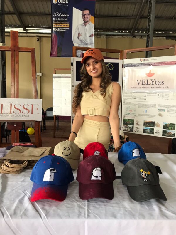‘Joessa’: emprendimiento que ofrece gorras personalizadas