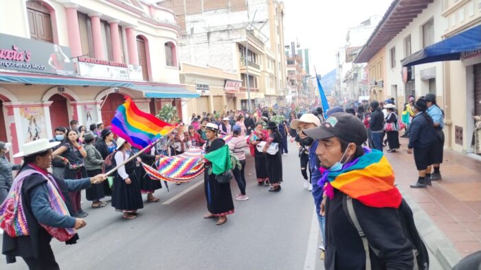 Pueblo de Saraguro llegó a Loja al noveno día de paro