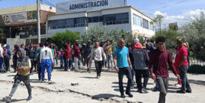 Venezolanos piden que no se prohíba  su trabajo en el mercado Mayorista