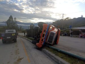 Accidentes no paran en Loja y las vías en pésimo estado