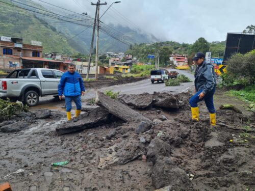 Las lluvias causan estragos en zonas de Baños