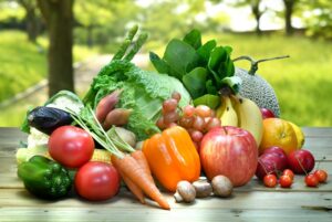 La OMS recomienda que los adultos consuman al menos 400 gramos de verduras y frutas al día
