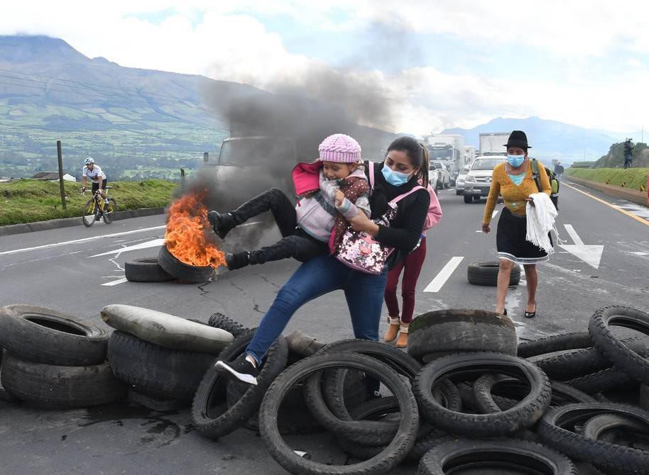 Las protestas y cierres violentos golpean la economía y la movilidad.