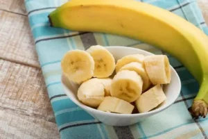 El plátano: propiedades,  beneficios y mitos