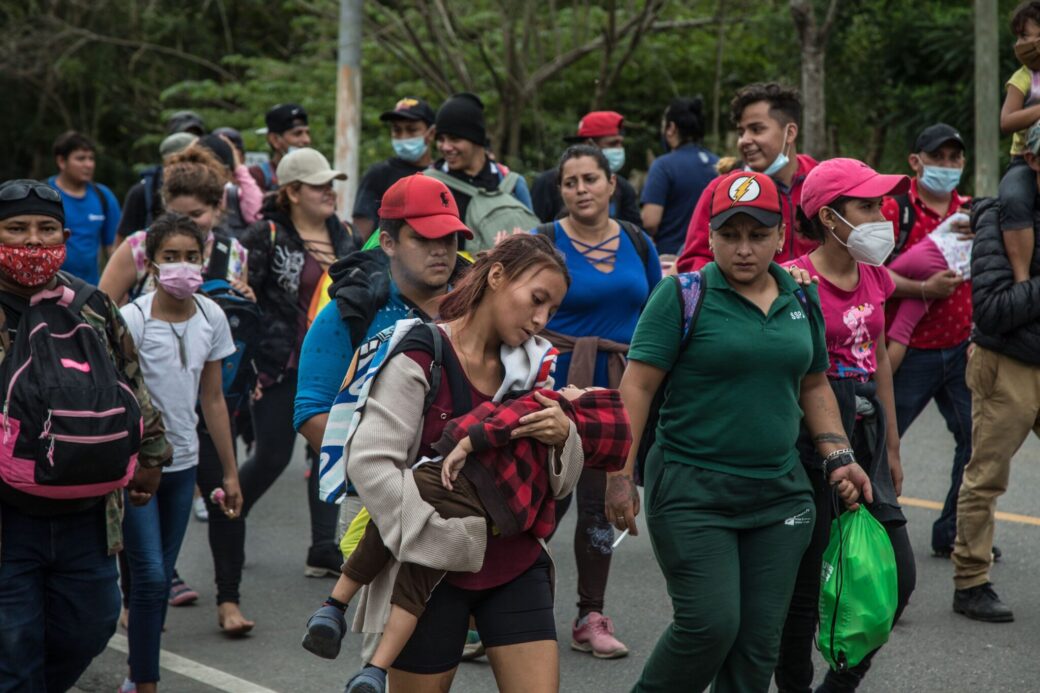 Migrantes latinoamericanos colapsan albergues en Honduras