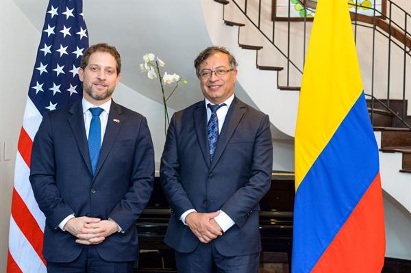 Delegados de Joe Biden se reúnen en Bogotá con el presidente electo de Colombia