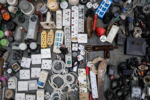 Ecuador espera reciclar unas 700 toneladas de residuos eléctricos hasta 2024