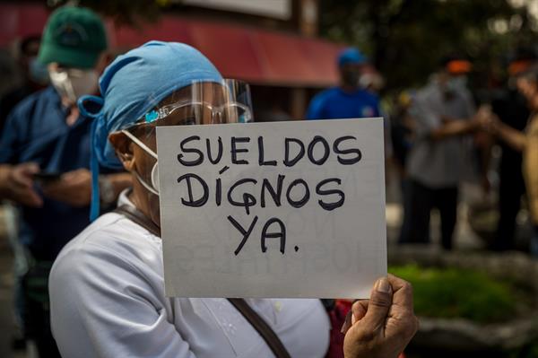 Comunistas de Venezuela condenan el ‘despojo’ de beneficios a los educadores