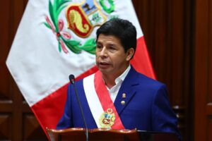 La Fiscalía peruana denuncia constitucionalmente a Castillo por corrupción